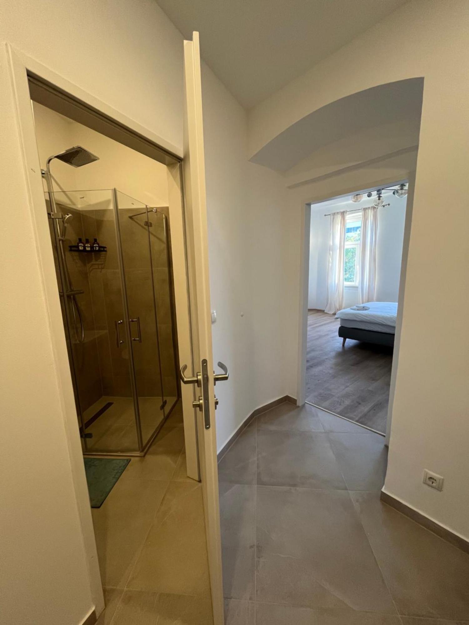 Apartment Schoenbrunn Near Metro 维也纳 外观 照片