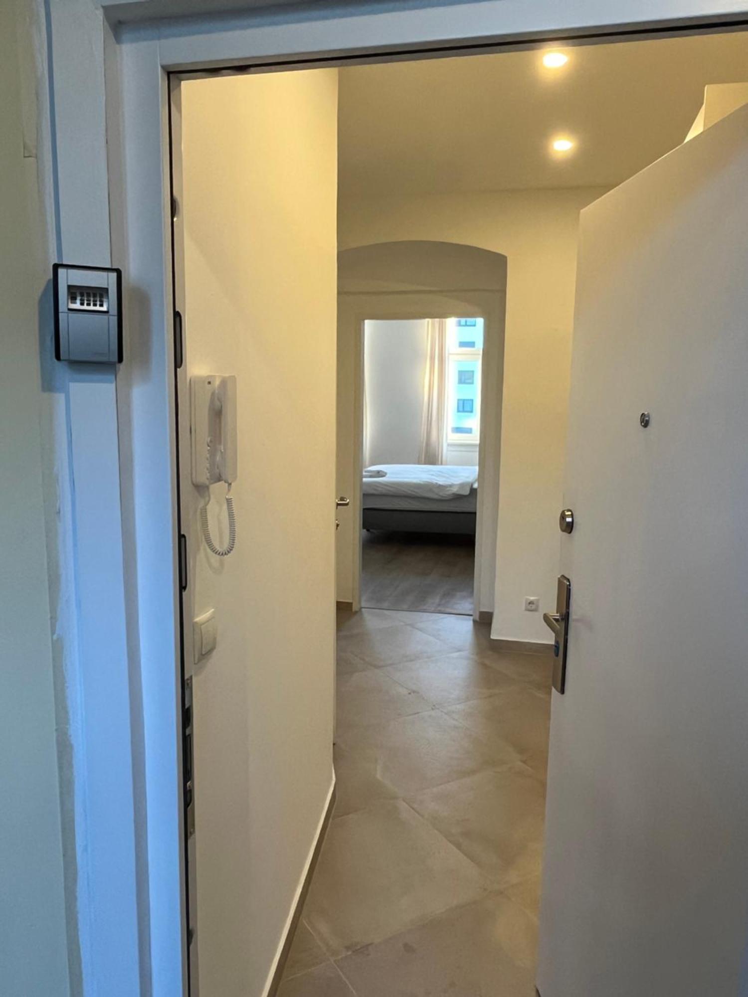 Apartment Schoenbrunn Near Metro 维也纳 外观 照片